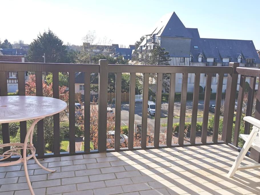 Cabourg Cosy, Appartement Refait A Neuf, 5 Min A Pied De La Mer Eksteriør billede