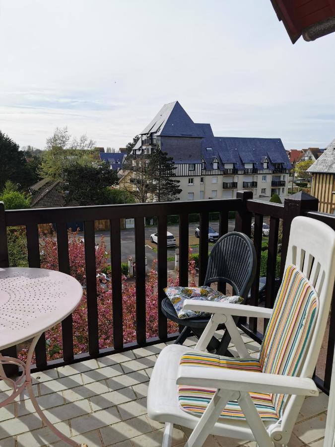 Cabourg Cosy, Appartement Refait A Neuf, 5 Min A Pied De La Mer Eksteriør billede